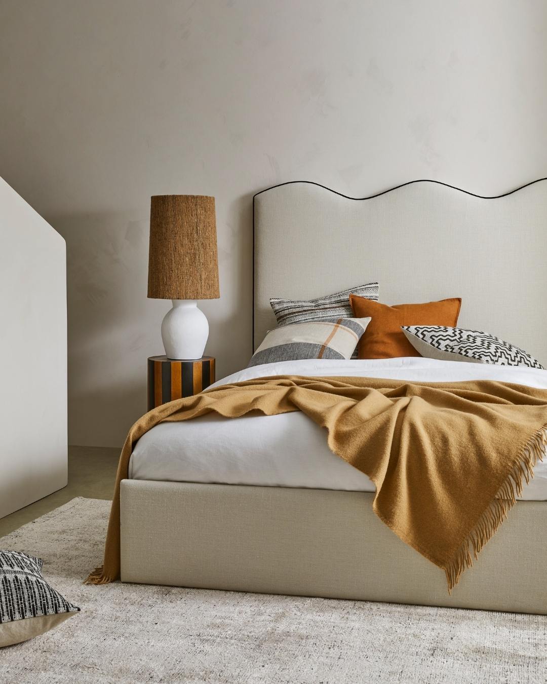 Explore the Linen Emporium bedding range which includes high quality bed sheets & sets, quilt cover sets, pillowcases & more for your bedroom.