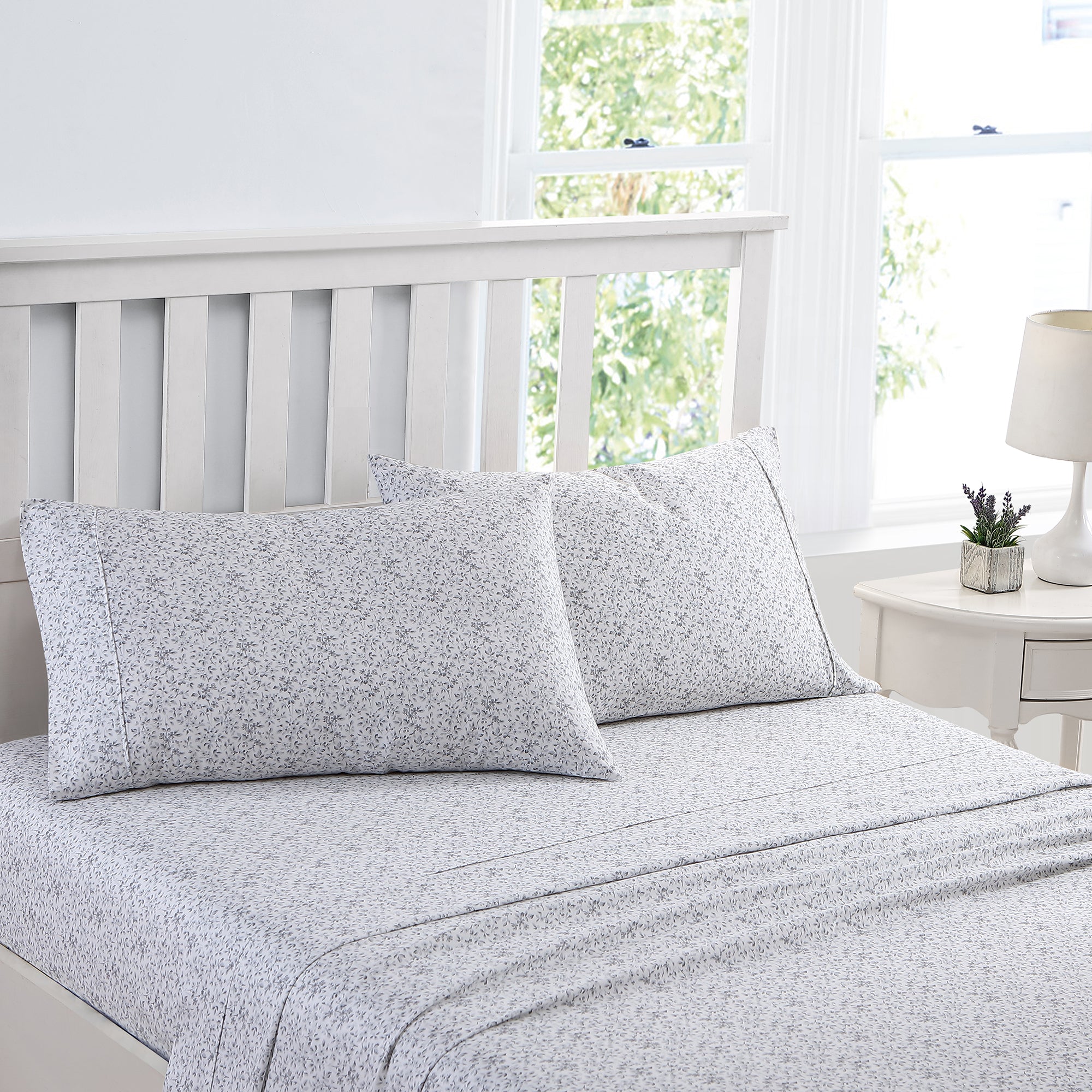 Add a touch of elegance to your bedroom with the Tierney 375THC Cotton Sheet Set Range Blue Pearl by Laura Ashley. Made of cotton sateen, the set feels exceptionally smooth and soft. The painterly floral design in soft pearly blue tones provides a beautiful accent to your home. Enjoy luxurious comfort with this beautiful sheet set.