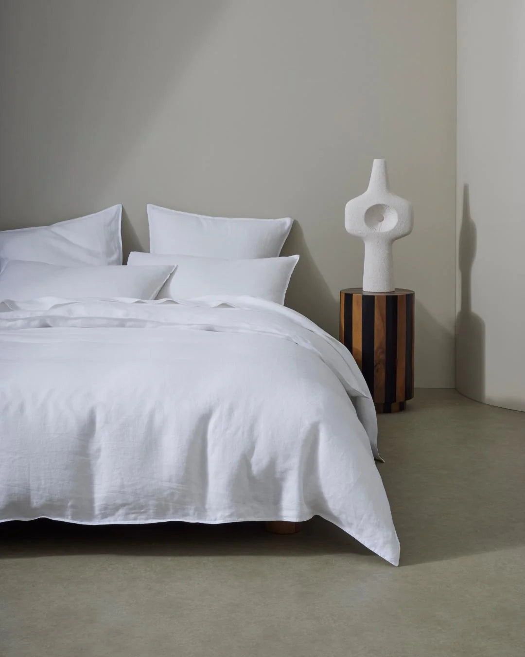 Crafted from the highest quality French Flax Linen, each product from the Ravello range is prewashed and aero finished for a unique and luxuriously soft, relaxed feel, making it a dream to rest and relax in.  The White colourway is a classic, essential shade that will match with any look and create timeless styles.