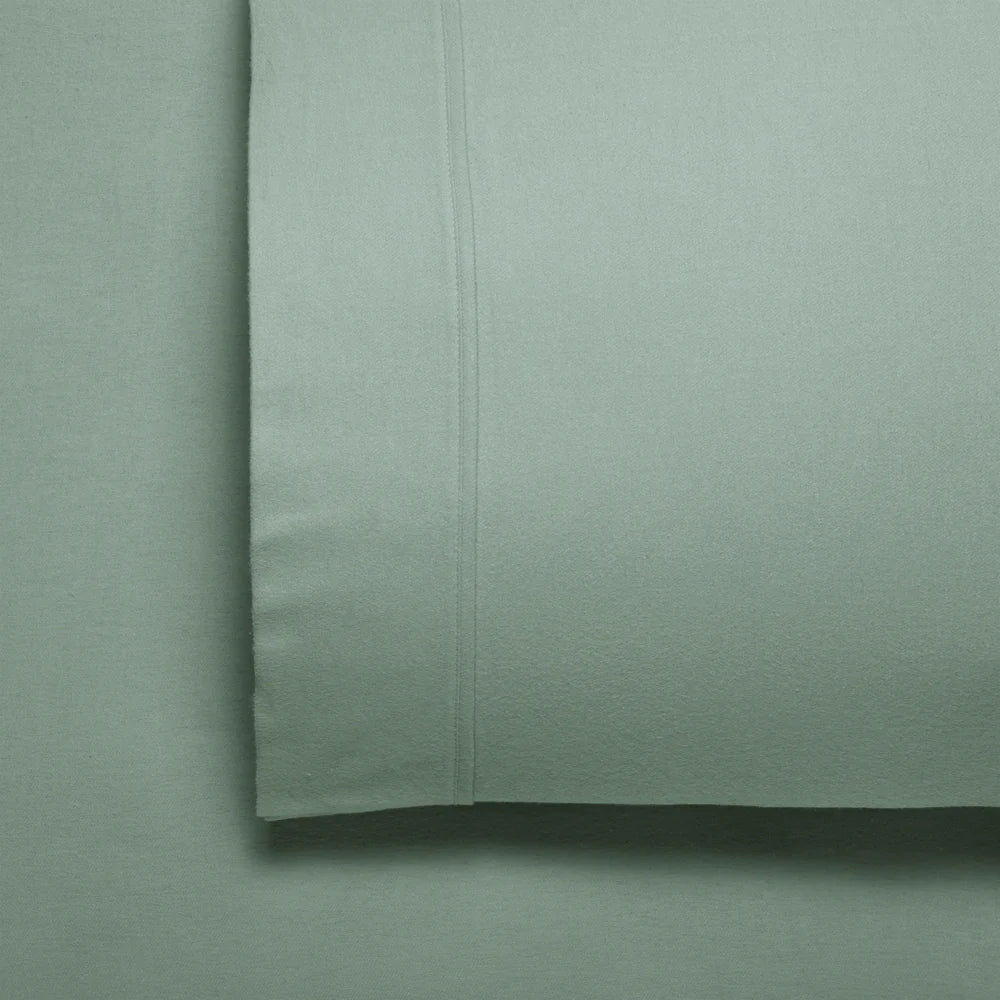 Cuddle up with our range of flannelette sheet sets. Made from the highest quality brushed cotton, these sheets are super soft and cosy to ensure superb comfort and remarkable durability.