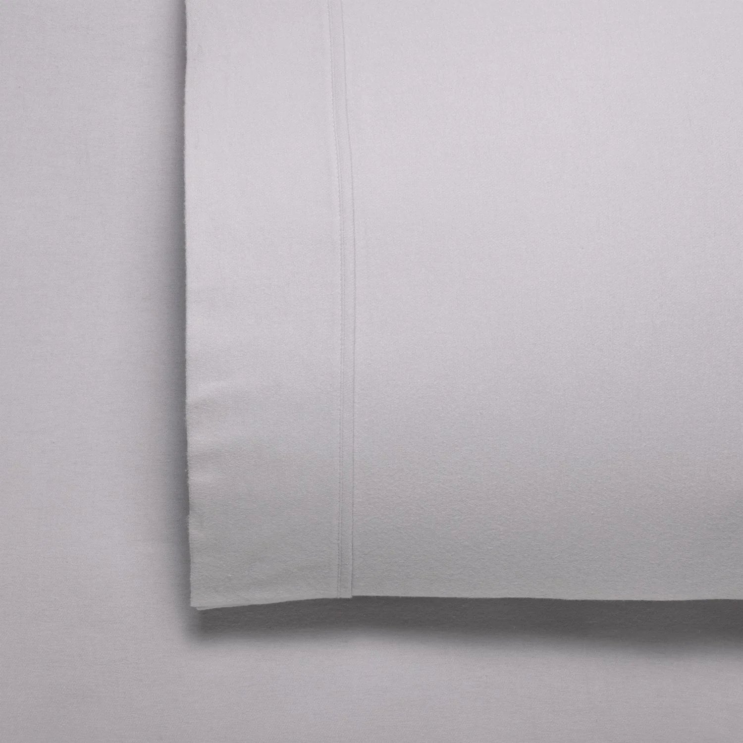 Cuddle up with our range of flannelette sheet sets. Made from the highest quality brushed cotton, these sheets are super soft and cosy to ensure superb comfort and remarkable durability. Smartly cuffed and piped the sheets are available in a range of colours.