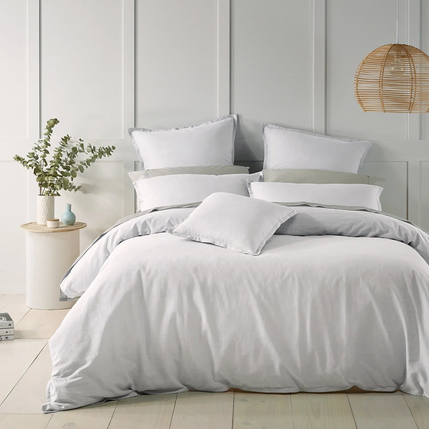 Give your bedroom that vintage look with Wellington. Luxuriously soft linen/cotton yarns continue to become softer after laundering and daily use. The fabric is pre-washed and pre-shrunk and requires minimal ironing.