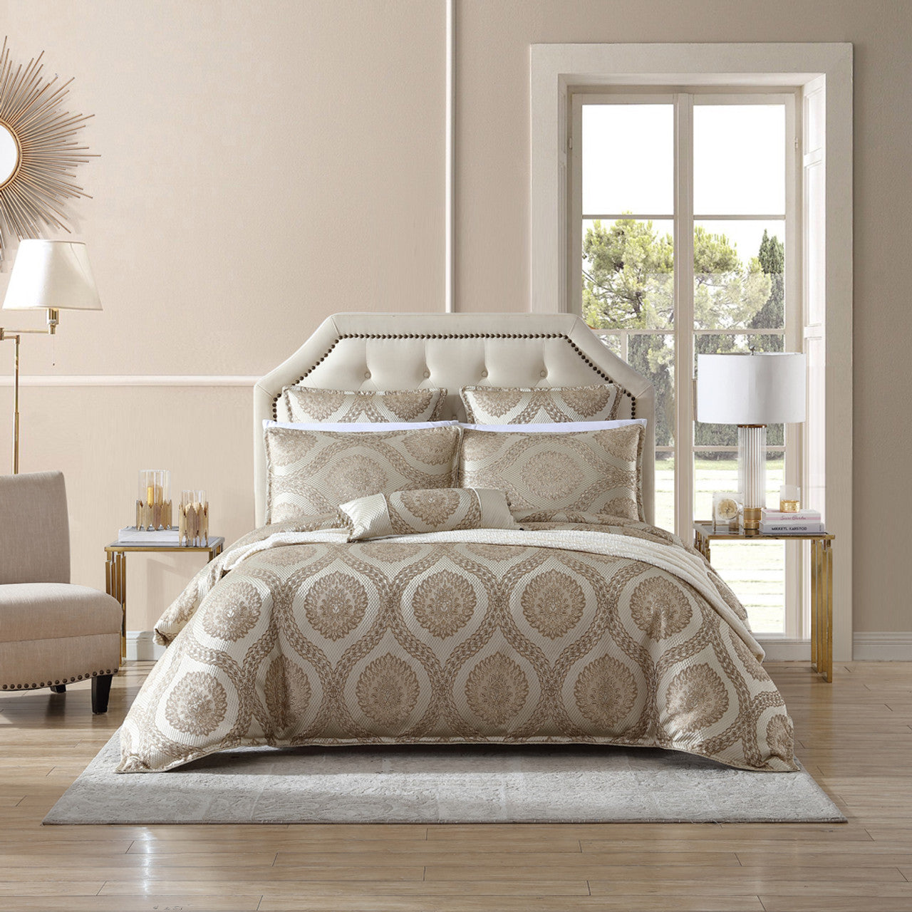 The Davinci Sistine Gold Bed Quilt Cover Set showcases captivating Italian-inspired patterns that embellish its remarkable design. Crafted with intricate weaving, this opulent ensemble stimulates the senses through its contrasting textures and visually captivating golden tones.