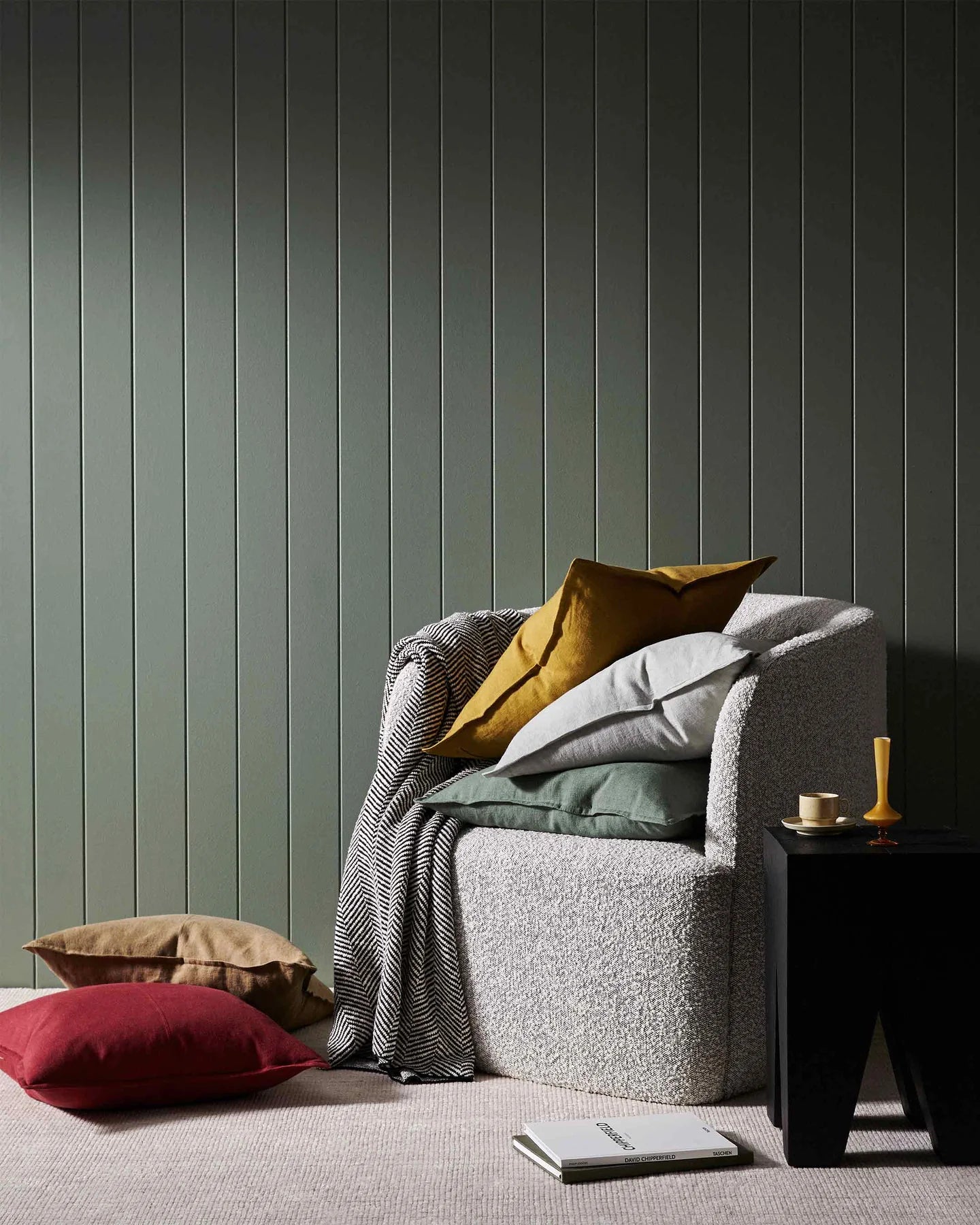 A reversible design with a bold chevron pattern - the comfort of Solano is unmistakable and can be enjoyed in a range of on-trend colours.