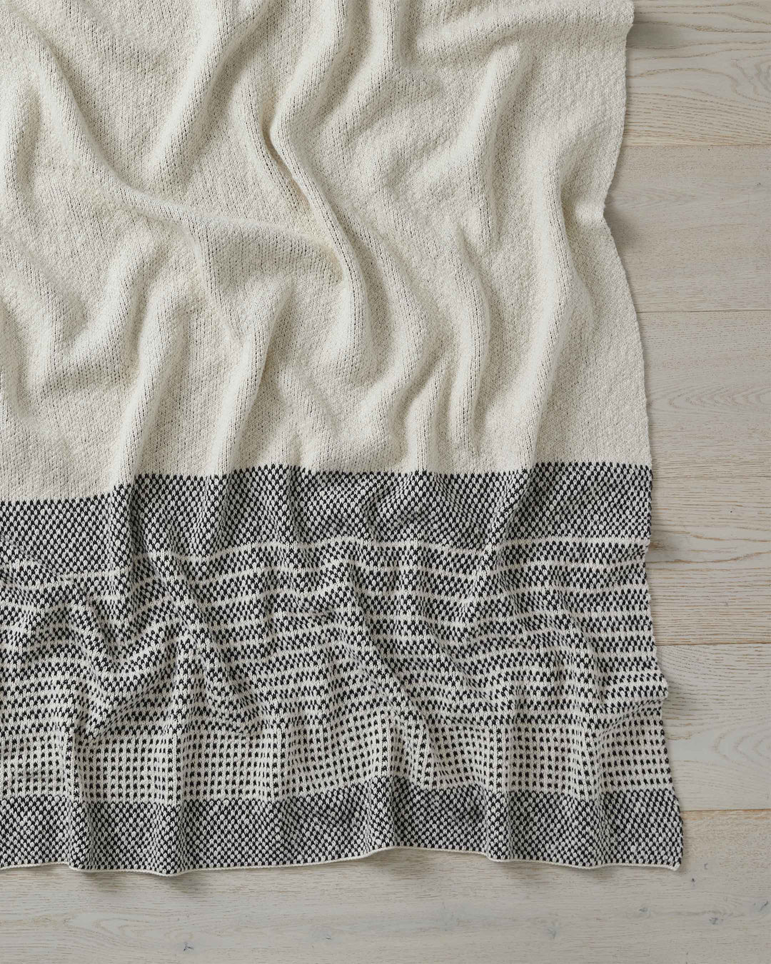 Sonoma life style online throw blanket